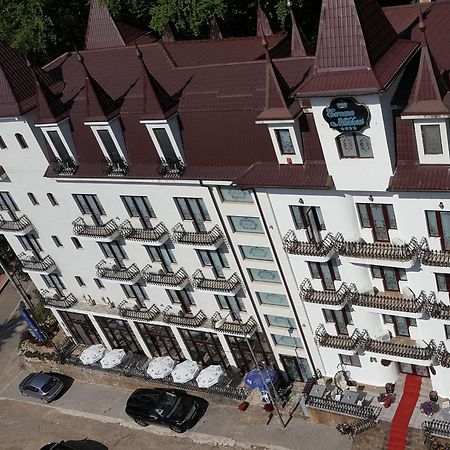 Hotel Coroana Moldovei Slănic-Moldova Exteriér fotografie